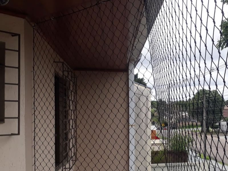 Instalação de tela protetora em Jardim Itália, Cuiabá
